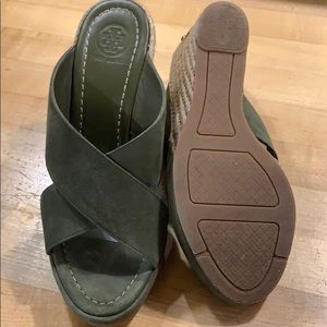 Tory Burch suede platform wedge size 8